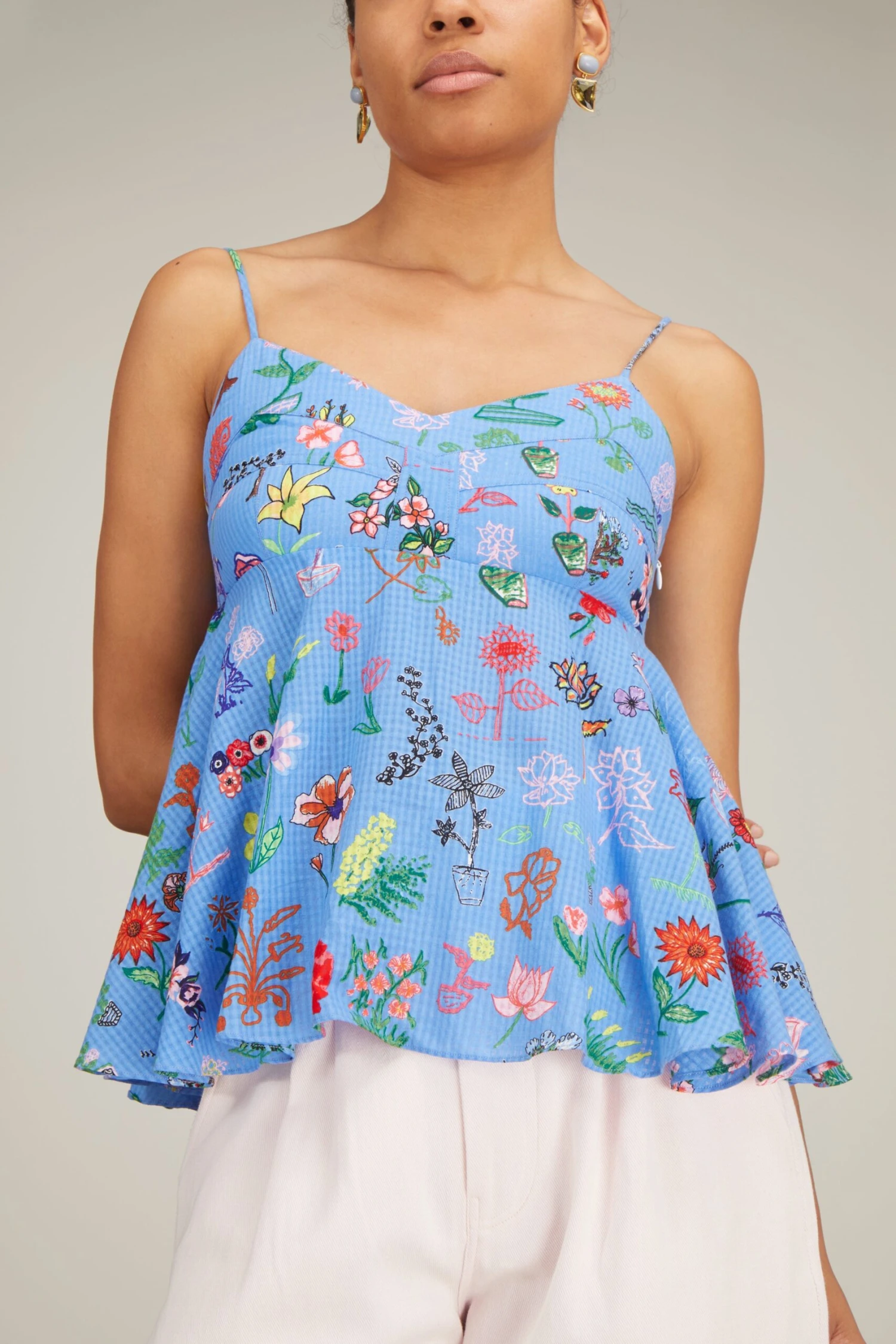 Printed Flower Motif Top In Blue 5 Printed Flower Motif Top In Blue - Image 3