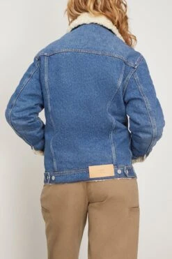 Trucker Jacket Lined With Synthetic Fur In Used Blue -ULLA JOHNSON Shop ami TruckerJacketLinedwithSyntheticFurinUsedBlue 3