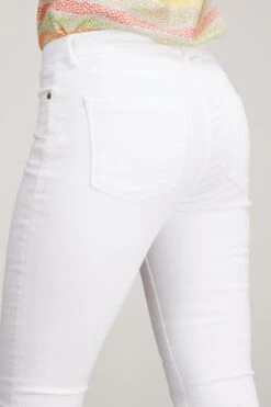 Flare Cropped 5-Pocket Jean In White Denim 11 Flare Cropped 5-Pocket Jean In White Denim -ULLA JOHNSON Shop ann mashburn flare cropped 5 pocket jean in white denim 4