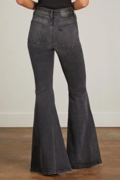 Heidi Stretch Denim Super High Rise Super Bell Jean In Jagger -ULLA JOHNSON Shop cout heidi stretch denim super high rise super bell jean in jagger 3