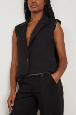 DOROTHEE SCHUMACHER Emotional Essence Vest In Pure Black 8 DOROTHEE SCHUMACHER Emotional Essence Vest In Pure Black -ULLA JOHNSON Shop dorothee EmotionalEssenceVestinPureBlack 2