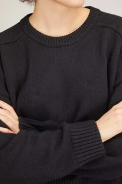 Oversized Sweater In Black -ULLA JOHNSON Shop loulou oversized sweater in black 4 1