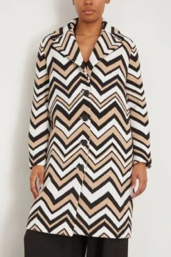 Missoni Coat In Zigzag Beige/White/Black 9 Missoni Coat In Zigzag Beige/White/Black -ULLA JOHNSON Shop missoni CoatinZigzagBeigeWhiteBlack 2