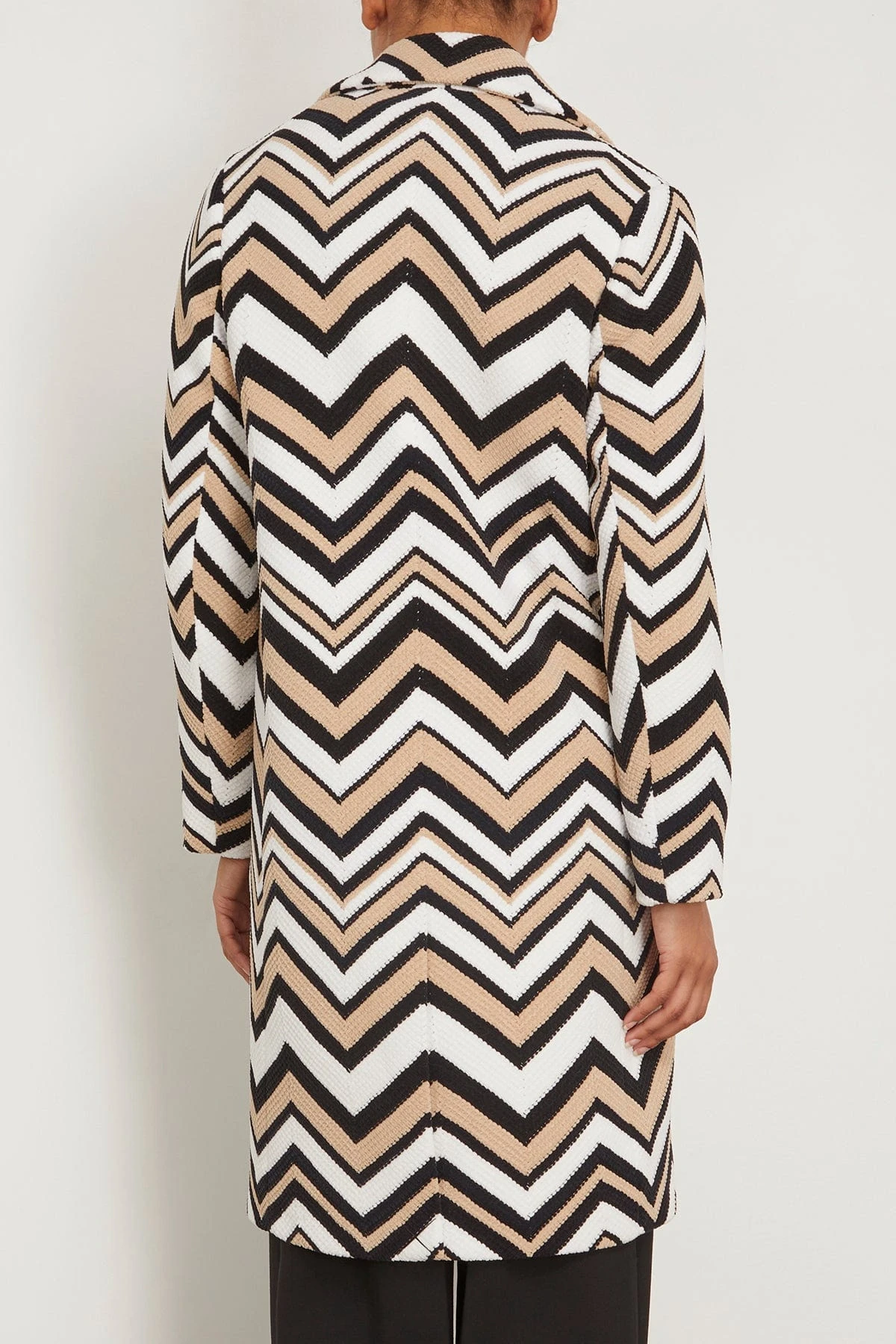 Missoni Coat In Zigzag Beige/White/Black 6 Missoni Coat In Zigzag Beige/White/Black - Image 4