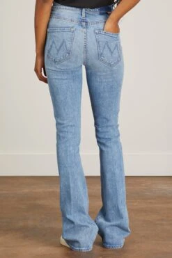 MOTHER High Waist Weekender Slice Heel Jean In Belle De Jour 10 MOTHER High Waist Weekender Slice Heel Jean In Belle De Jour -ULLA JOHNSON Shop mother HighWaistWeekenderSliceHeelJeaninBelleDeJour 3