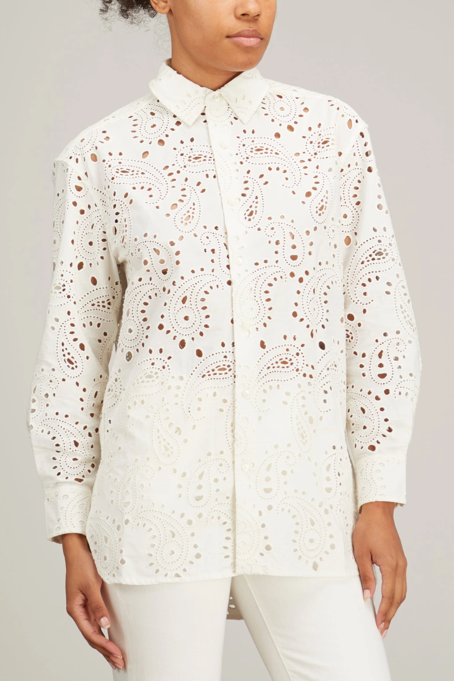 NILI LOTAN Mael Embroidered Poplin Shirt In Ivory Paisley 5 NILI LOTAN Mael Embroidered Poplin Shirt In Ivory Paisley - Image 3