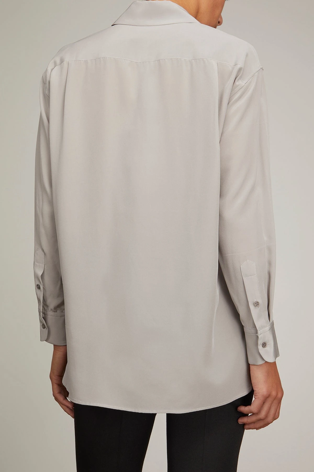 NILI LOTAN Julien Shirt In Storm Grey 6 NILI LOTAN Julien Shirt In Storm Grey - Image 4