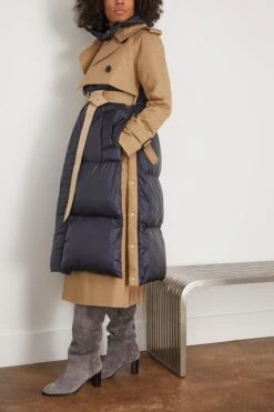 Sacai Cotton Gabardine X Padded Coat In Beige/Navy -ULLA JOHNSON Shop sacai CottonGabardinexPaddedCoatinBeigeNavy 1
