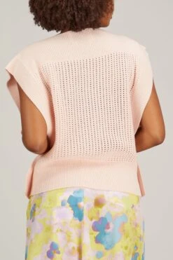 Top Sleeveless Round Neck Knit Sweater In Rosa -ULLA JOHNSON Shop sasuphi to sleeveless round neck knit sweater in rosa 3