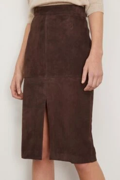 Toteme Paneled Suede Skirt In Chocolate -ULLA JOHNSON Shop toteme PaneledSuedeSkirtinChocolate 2