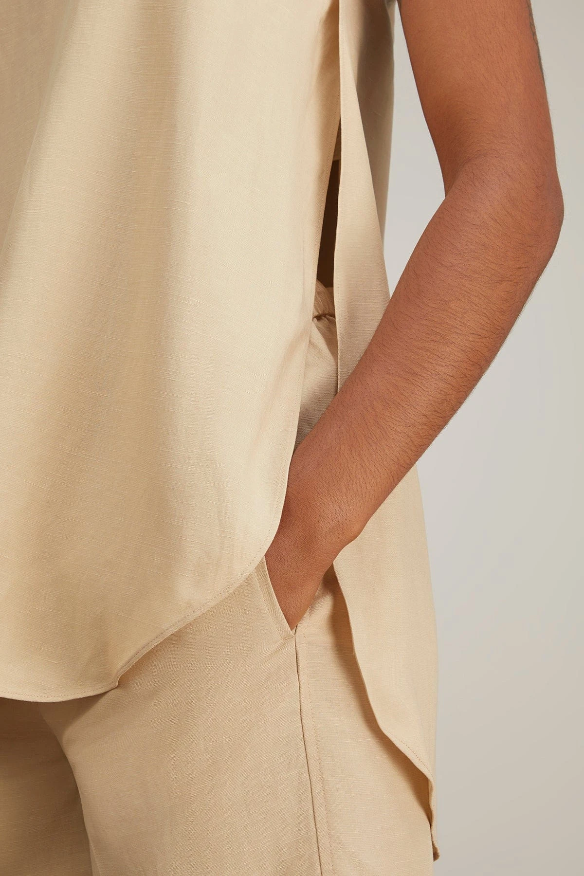 Toteme Lyocell Linen Tank In Overcast Beige 7 Toteme Lyocell Linen Tank In Overcast Beige - Image 5