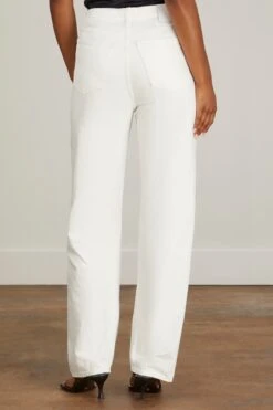 Toteme Twisted Seam Full Length Jean In Off White 9 Toteme Twisted Seam Full Length Jean In Off White -ULLA JOHNSON Shop toteme twisted seam full length jean in off white 3
