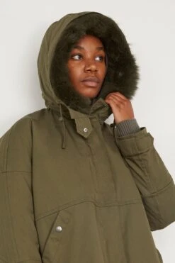 Cotton Parka Coat With Rabbit/Fox Trim In Hunter Green -ULLA JOHNSON Shop yvessalomon CottonParkaCoatwithRabbitFoxTriminHunterGreen 4
